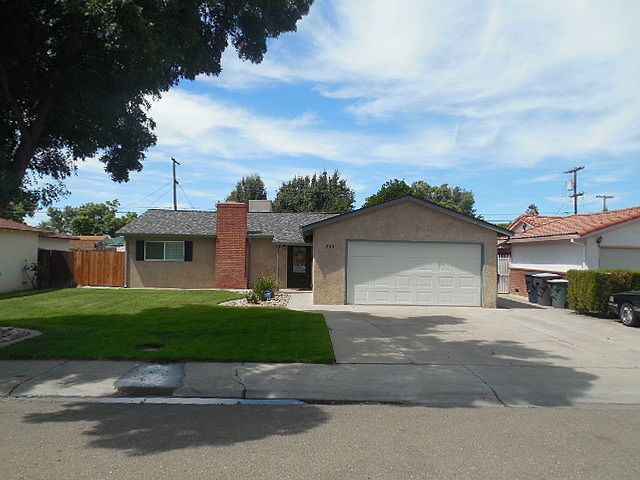1st image of 233 Pereira Ave