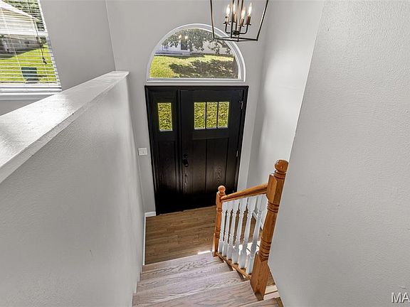 5th image of 1408 Castlemill Dr
