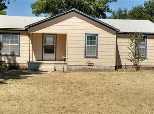 701 N Ave E, Haskell, TX 79521