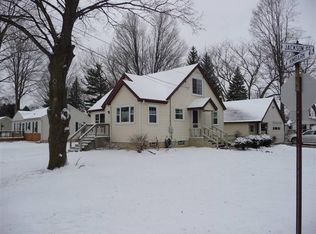 207 Kimbark Ave, Eaton Rapids, MI 48827