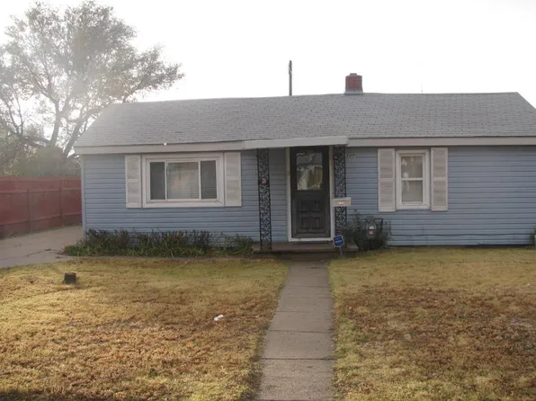 809 Pearl St, Garden City, KS 67846