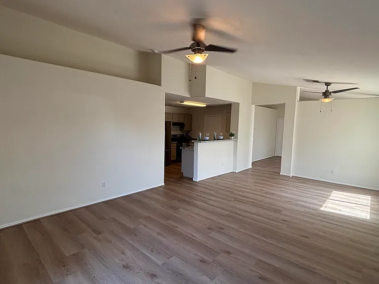 15932 W Lundberg St — Photo 6