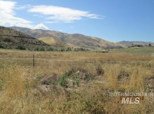 2 Drake Ln #3, Horseshoe Bend, ID 83629