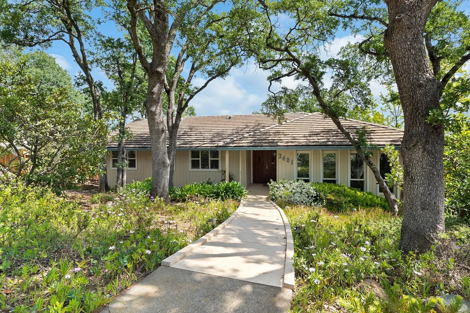 3401 Patterson Way photo 1