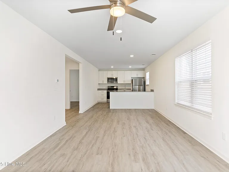 710 Taylor St #B — Photo 5