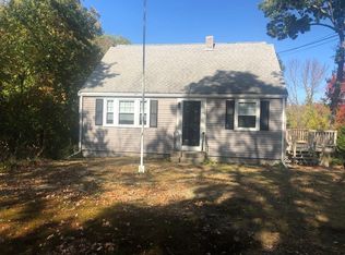 410 Grove St #1, Braintree, MA 02184