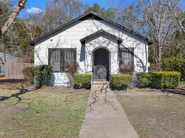 723 E Pecan St, La Grange, TX 78945