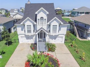 22918 Lunes St, Galveston, TX 77554