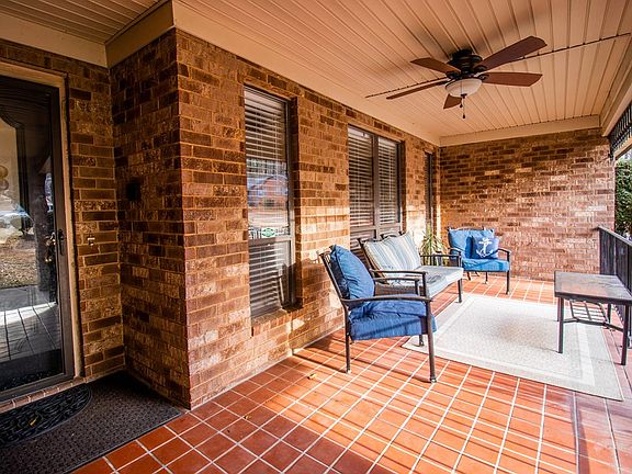 4th image of 704 Cool Brook Ct
