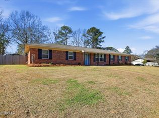 100 Rollingwood Dr, Brandon, MS 39042