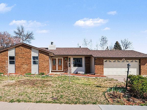 4th image of 915 White Elm Dr