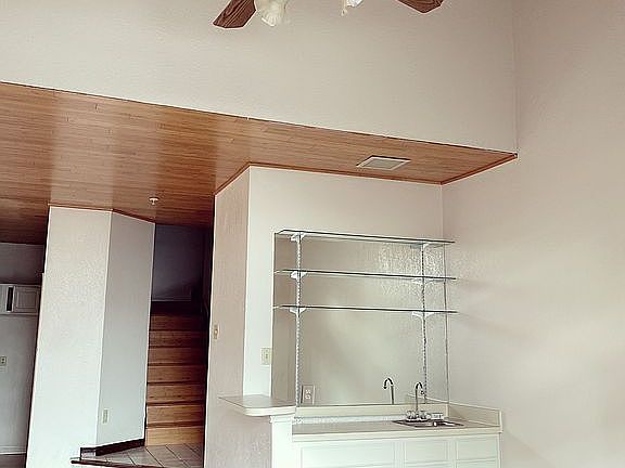 Wet bar