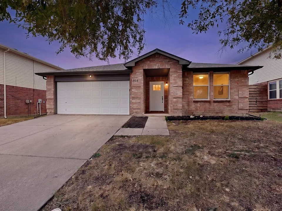 1953 Riverchase Ln