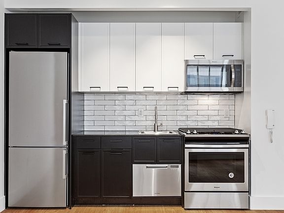 5th image of 63 Wall St APT 1218