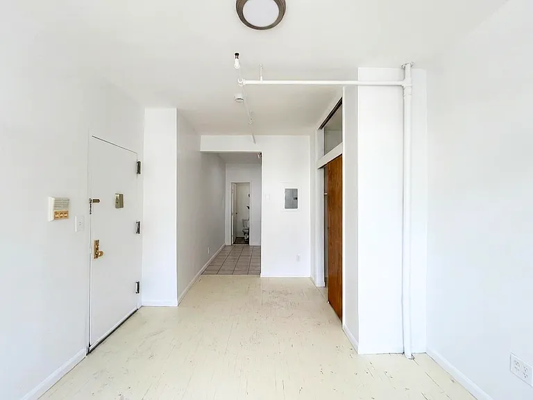 524 Lafayette Ave #2 — Photo 5