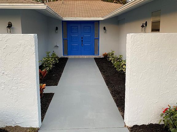 2nd image of 19 Collins Ln
