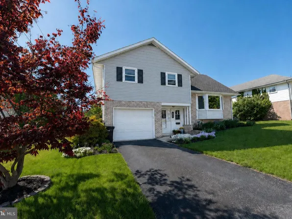 324 Holland St, Shillington, PA 19607