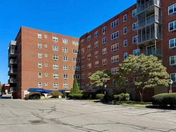 27 Northill St APT 2B, Stamford, CT 06907