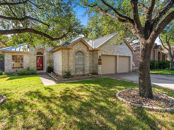 2nd image of 8209 Forest Heights Ln