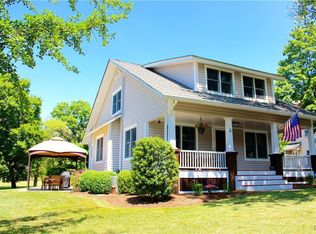 5 Broad St, Three Bridges, NJ 08887