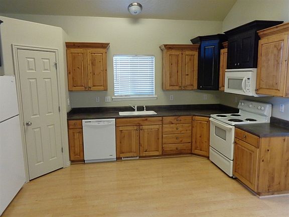 4th image of 10404 N Bayhill Dr