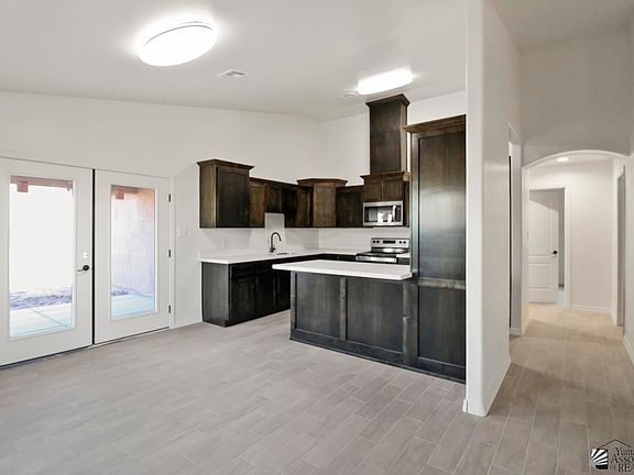 5th image of 4683 E Ortega St
