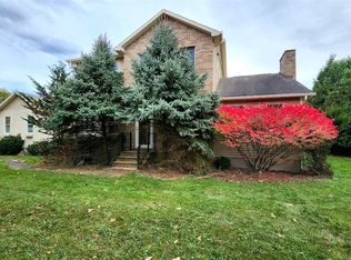 5075 Prairieview Dr, Camillus, NY 13031