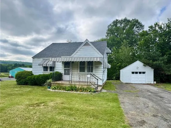777 Penn Dr, Tamaqua, PA 18252