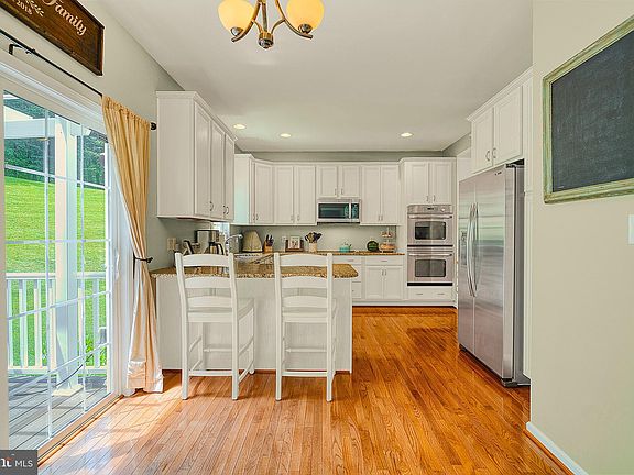 5th image of 2762 Stockley Ln