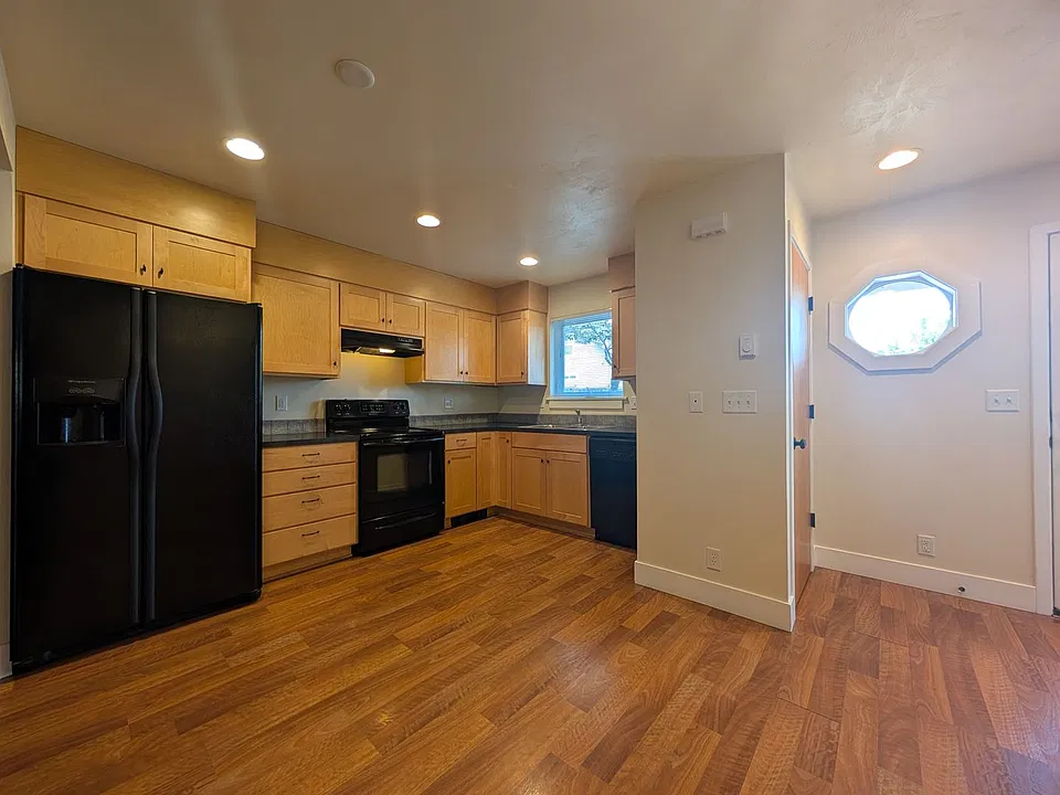 2478 Willamette Aly