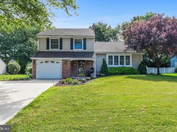 909 Doncaster Dr, West Deptford, NJ 08066