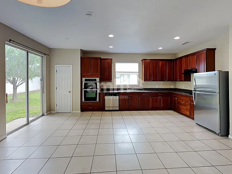 5028 Gandross Ln — Photo 3