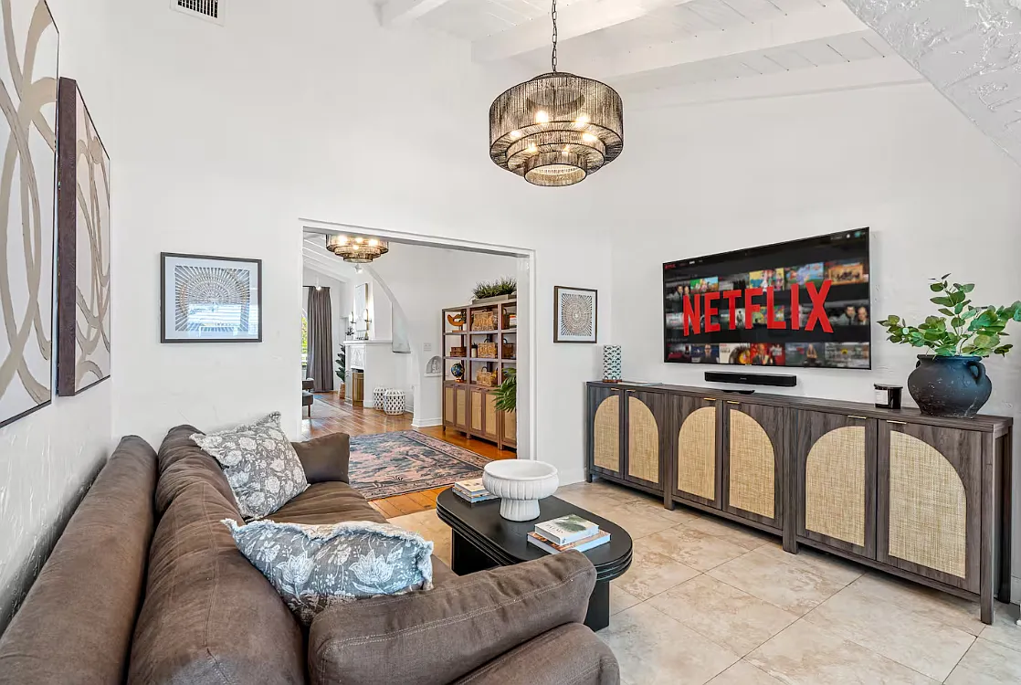 2 bed, 2638 sqft, $7,500 — Photo 4