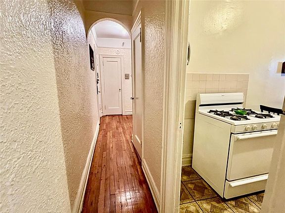 5th image of 3100 Brighton 3rd St APT 6F