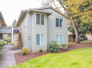 7022 Montauk Cir, Lake Oswego, OR 97035