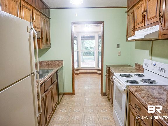 3rd image of 1834 Charlene Ct