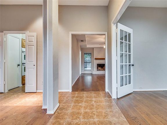 3rd image of 4207 N Hill Dr