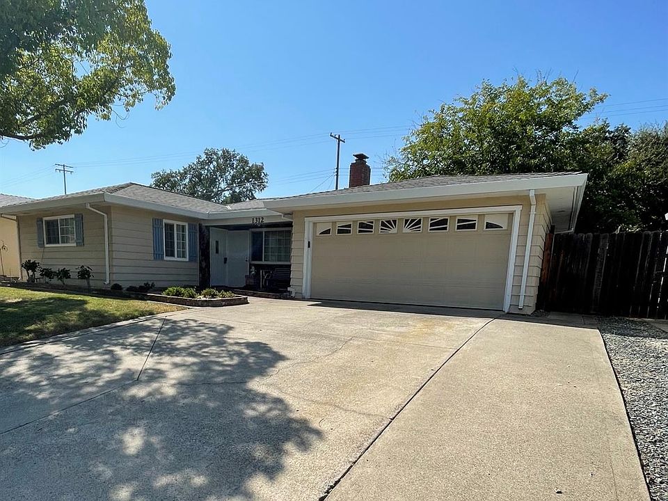 1st image of 1312 Sheffield Way