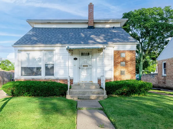 425 47th Ave, Bellwood, IL 60104