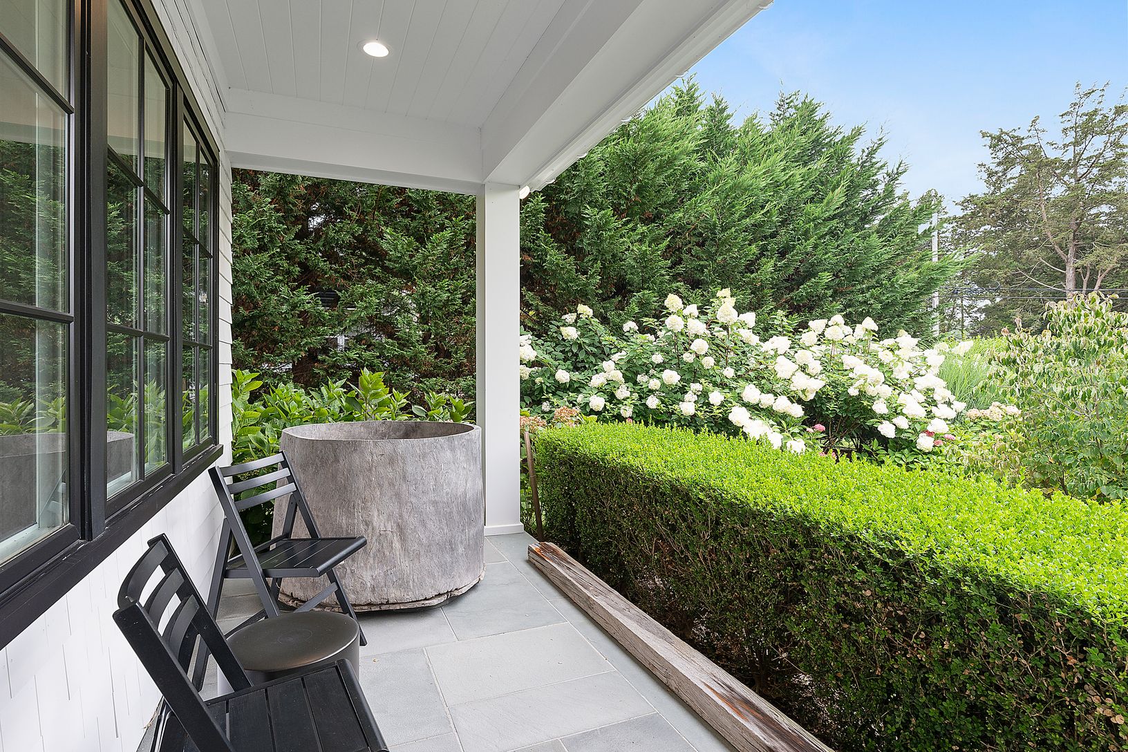  Sun-drenched porch overlooking the garden 