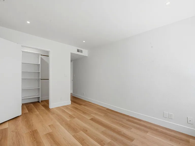 TALA Local at 832 Croft — Photo 15