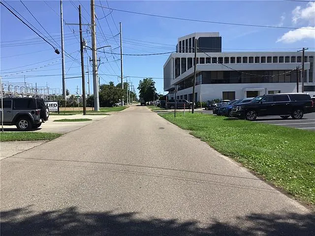 735 Lake Ave — Photo 28