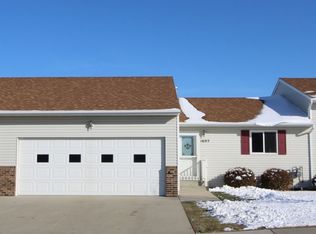 1605 Foothills Rd SW, Minot, ND 58701