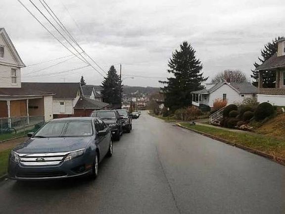 3rd image of 803 Ellsworth Ave