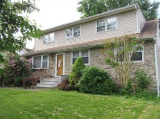 474 3rd Ave, Warminster, PA 18974
