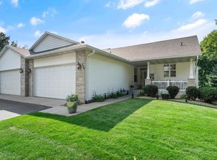 809 Woodduck Dr, Woodbury, MN 55125