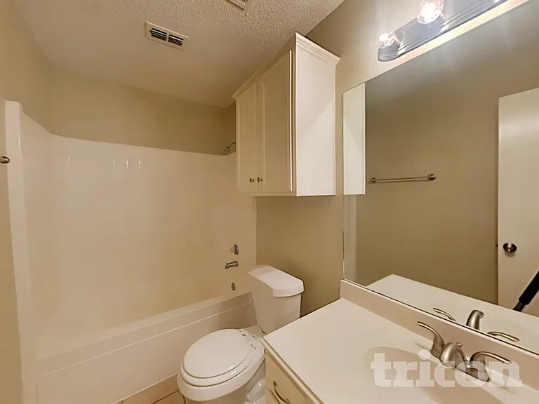 7548 Ashcroft Cir — Photo 12