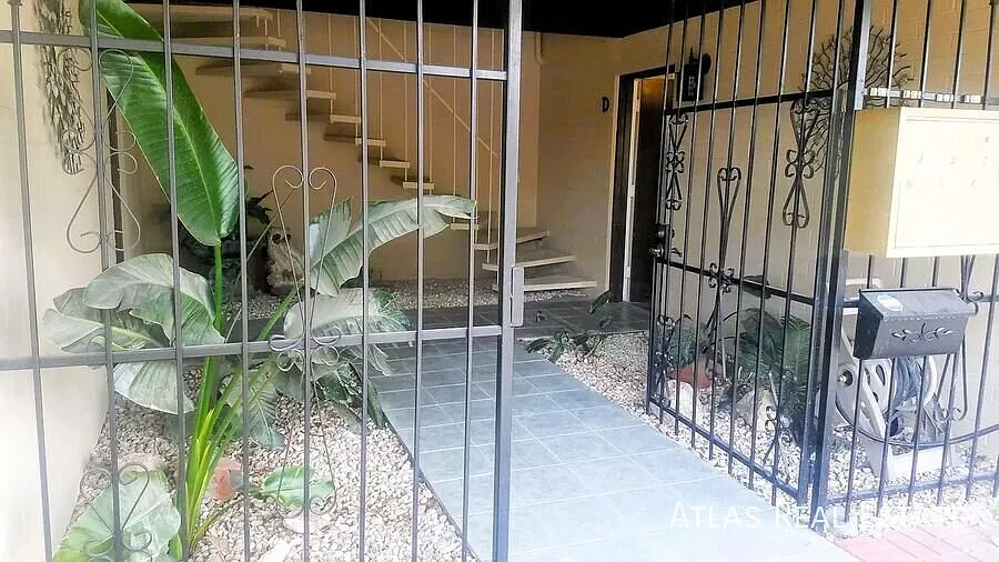 1101 E Butler Dr — Photo 4