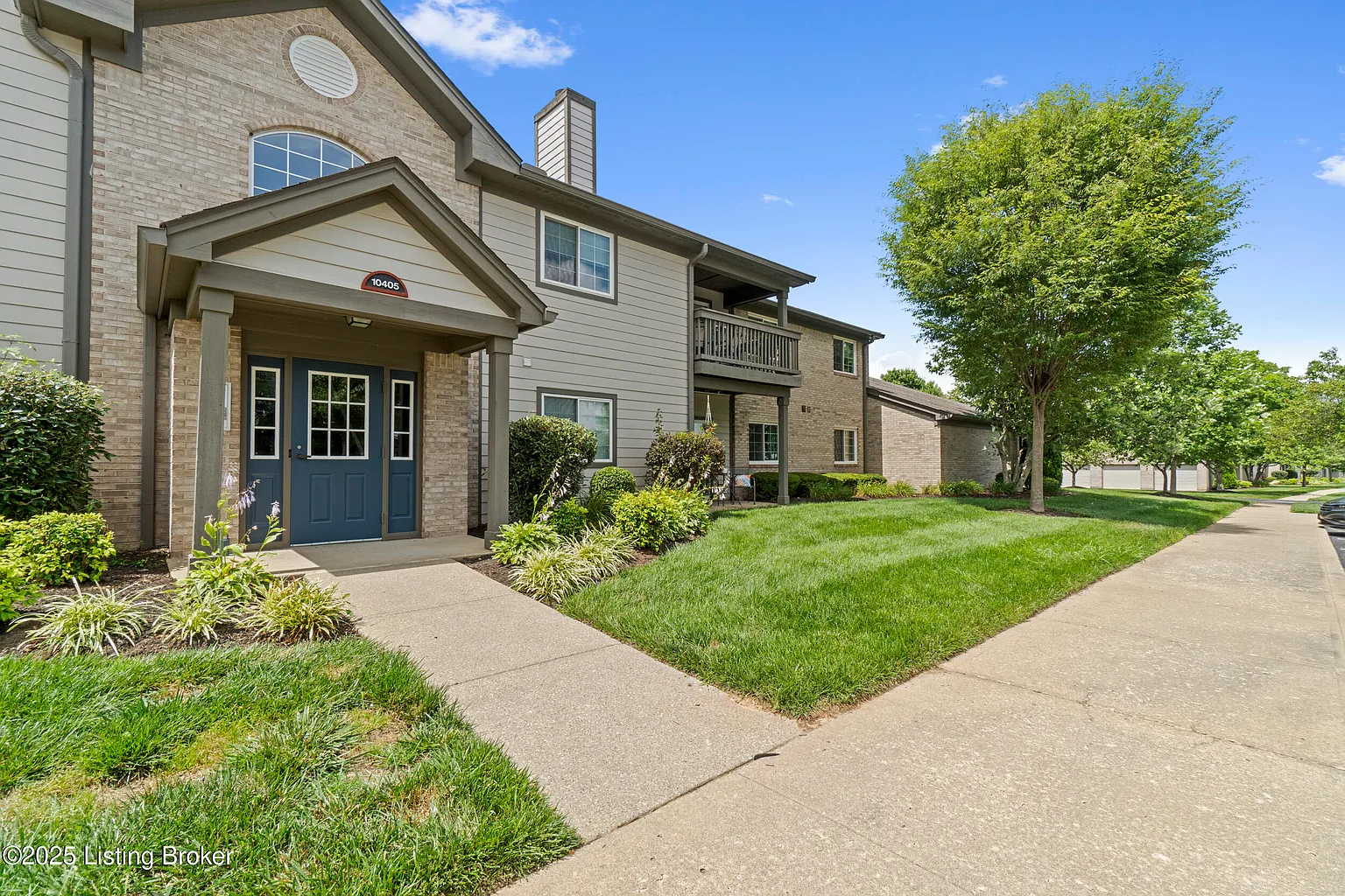 10405 Trotters Pointe Dr APT 102 photo 1