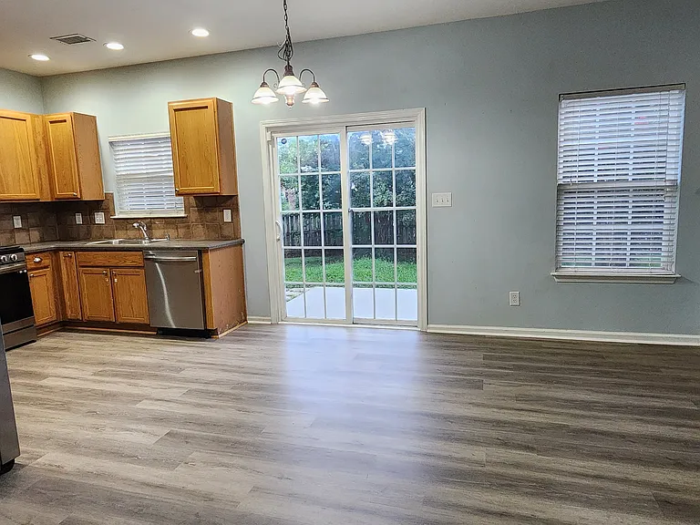 3733 Amber Meadows Dr — Photo 13